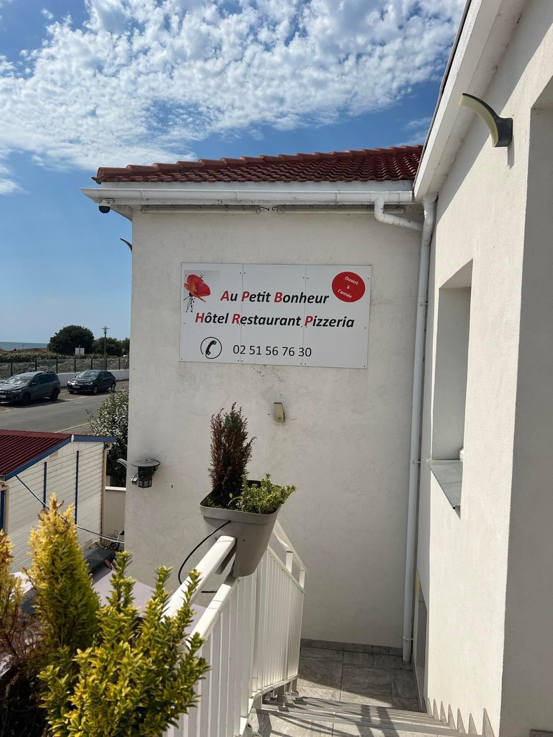 Au Petit Bonheur Hotel La Tranche-sur-Mer Eksteriør billede