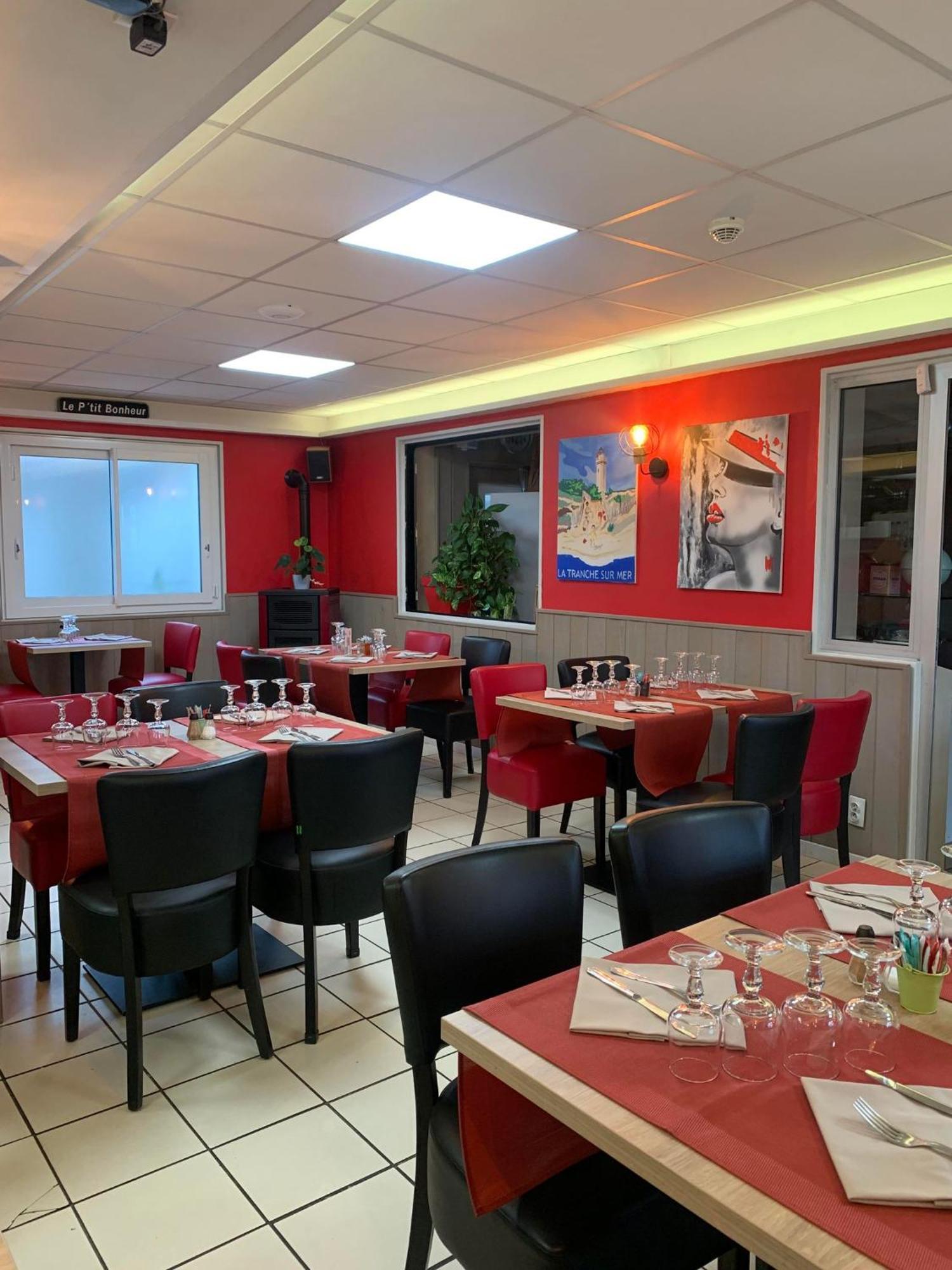 Au Petit Bonheur Hotel La Tranche-sur-Mer Eksteriør billede