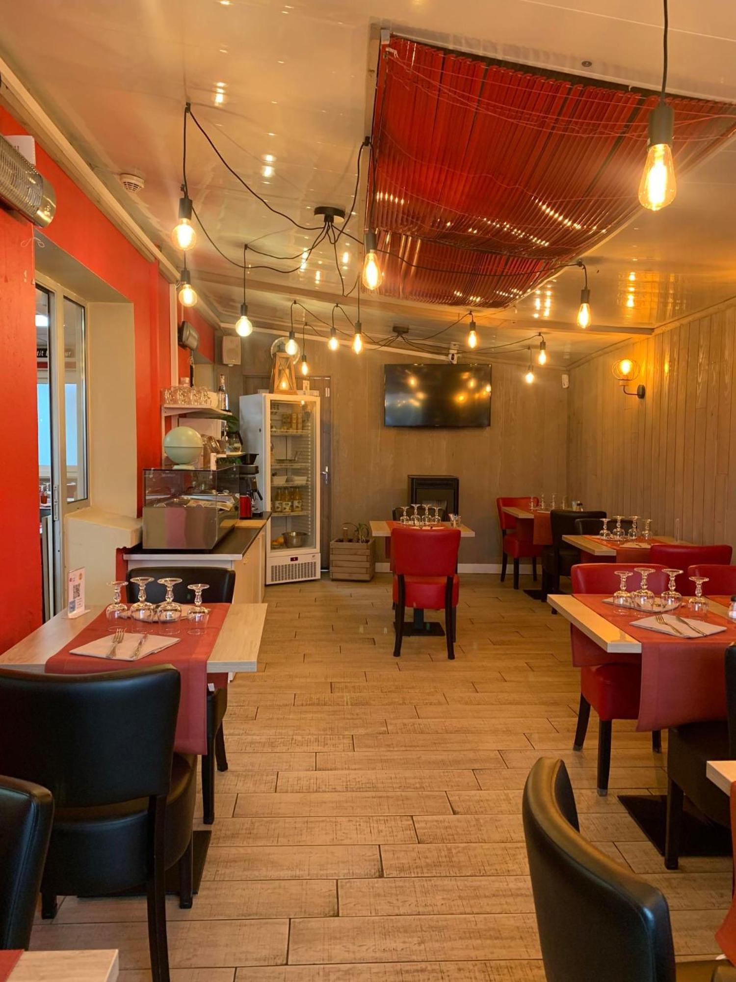 Au Petit Bonheur Hotel La Tranche-sur-Mer Eksteriør billede