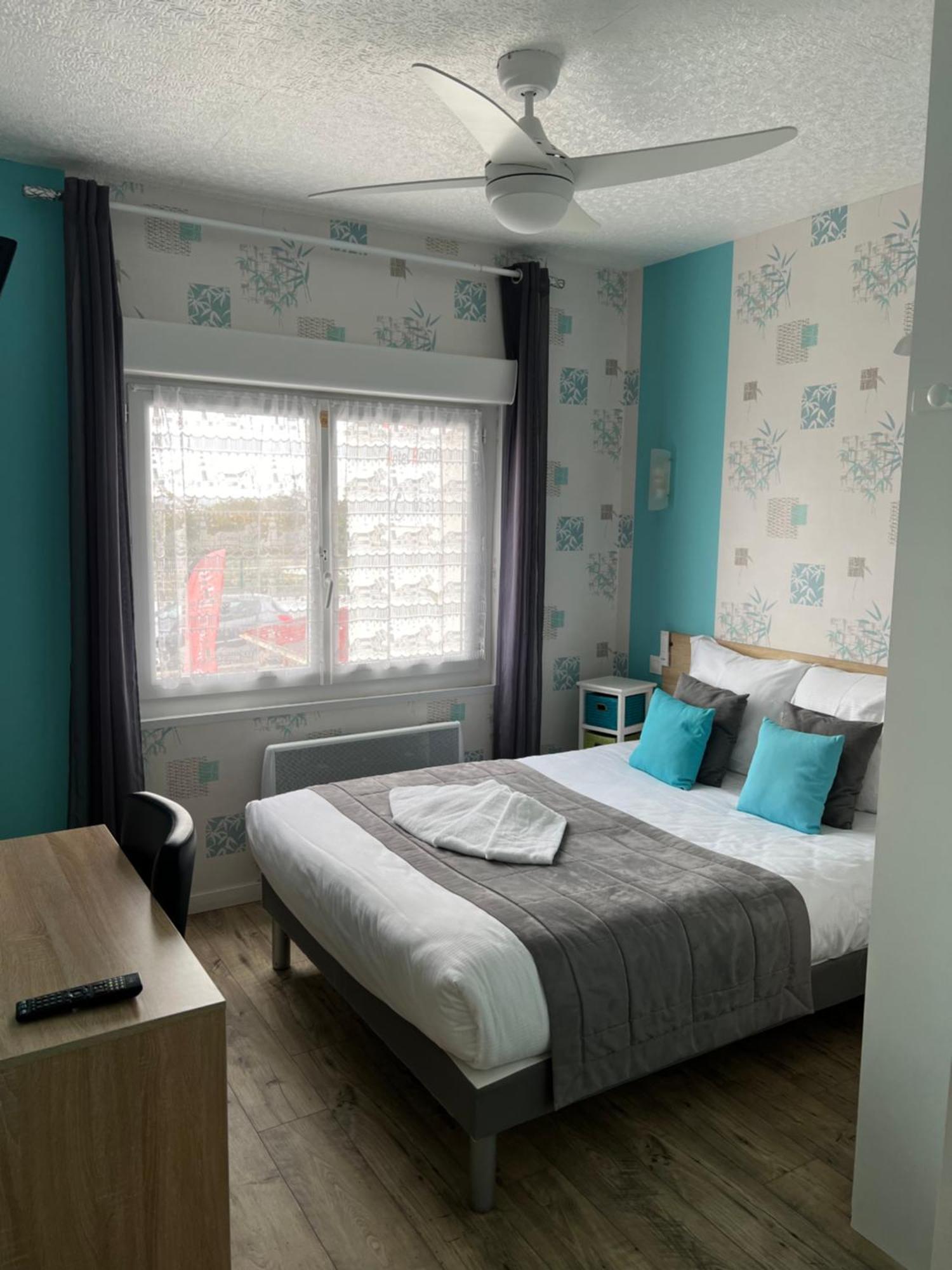 Au Petit Bonheur Hotel La Tranche-sur-Mer Eksteriør billede