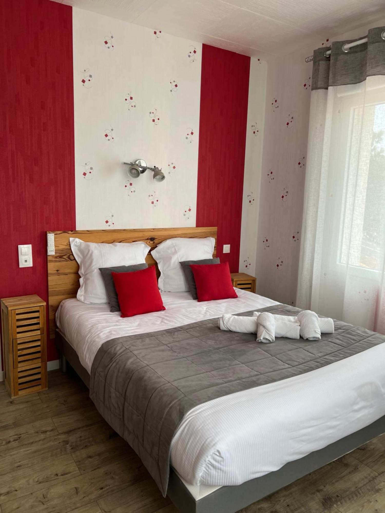 Au Petit Bonheur Hotel La Tranche-sur-Mer Eksteriør billede